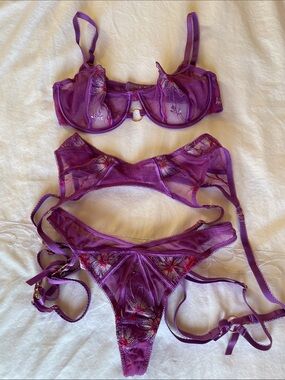 Lounge Victoria Purple Floral Sheer Lingerie Set-Bra, Garter Belt & Panties
